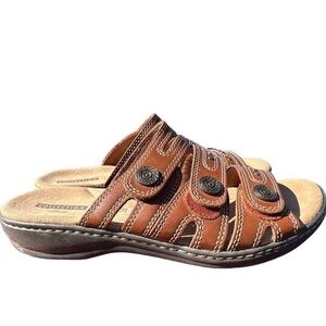 Women’s CLARKS Leisa Lakia Brown Leather Sandals Shoes